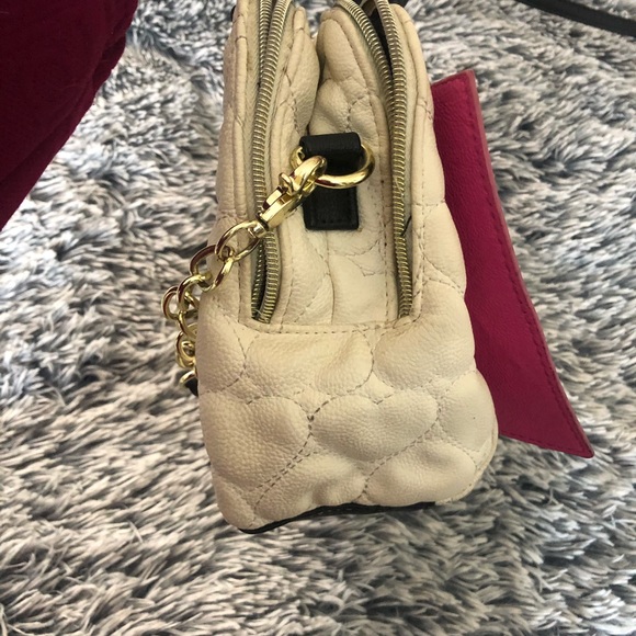 Betsey Johnson White Black Bow Handbag! Project bag! See details - Picture 6 of 11